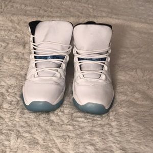 Air Jordan 11 retro legend